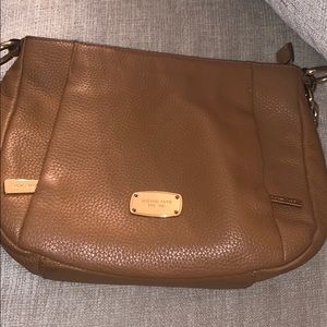 Michael Kors Crossbody!